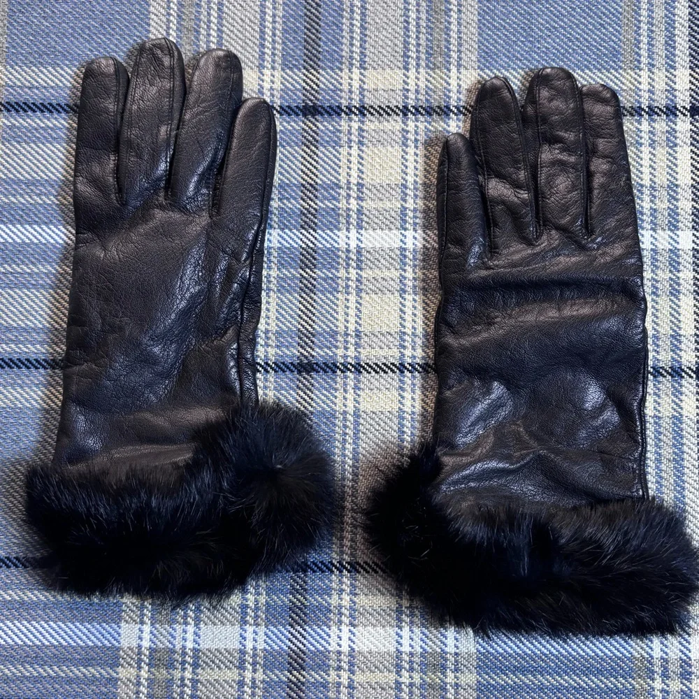 💯% Leather & Rabbit Fur Gloves Women’s Small Medium